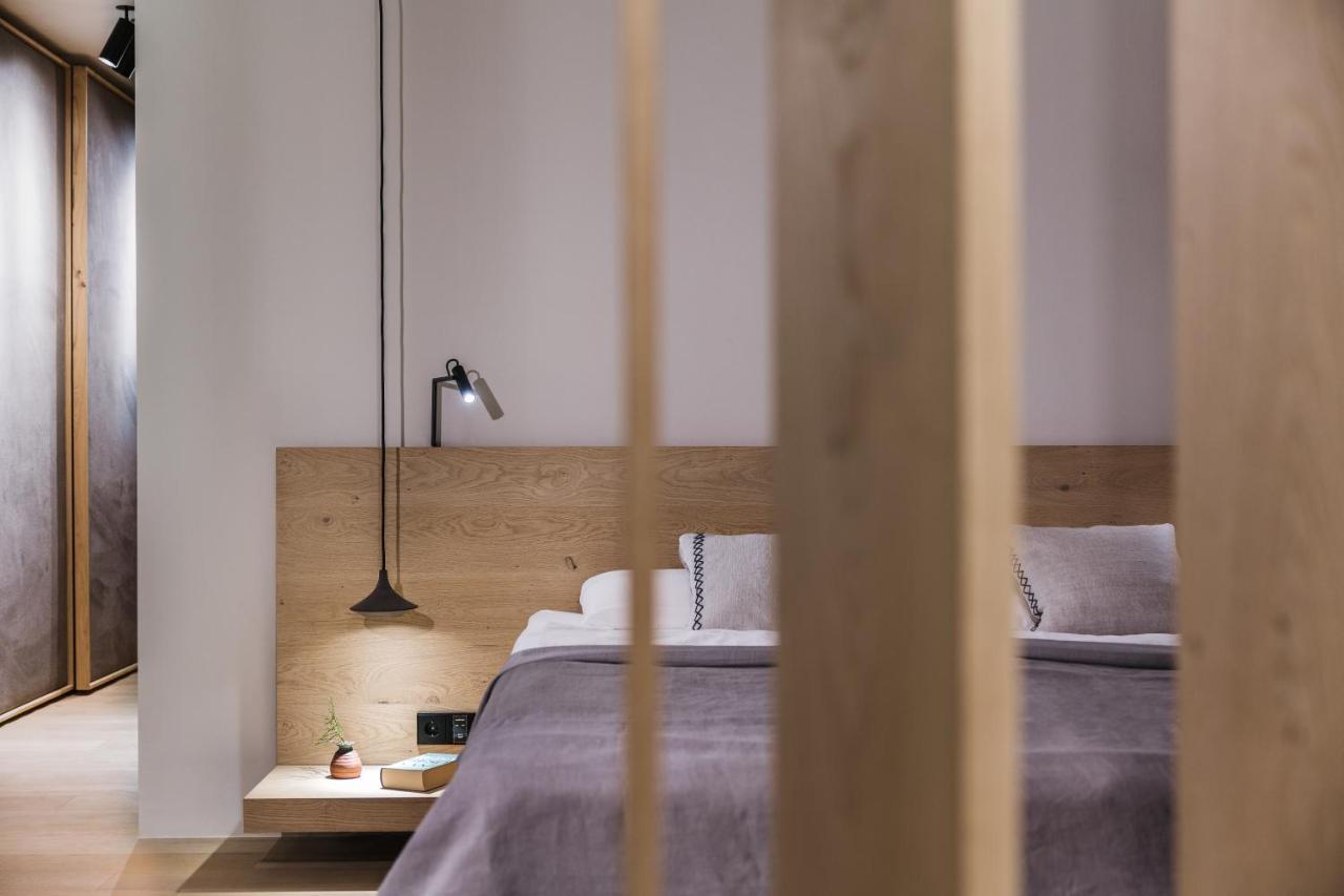 Zelloon Boutique Hotel *
